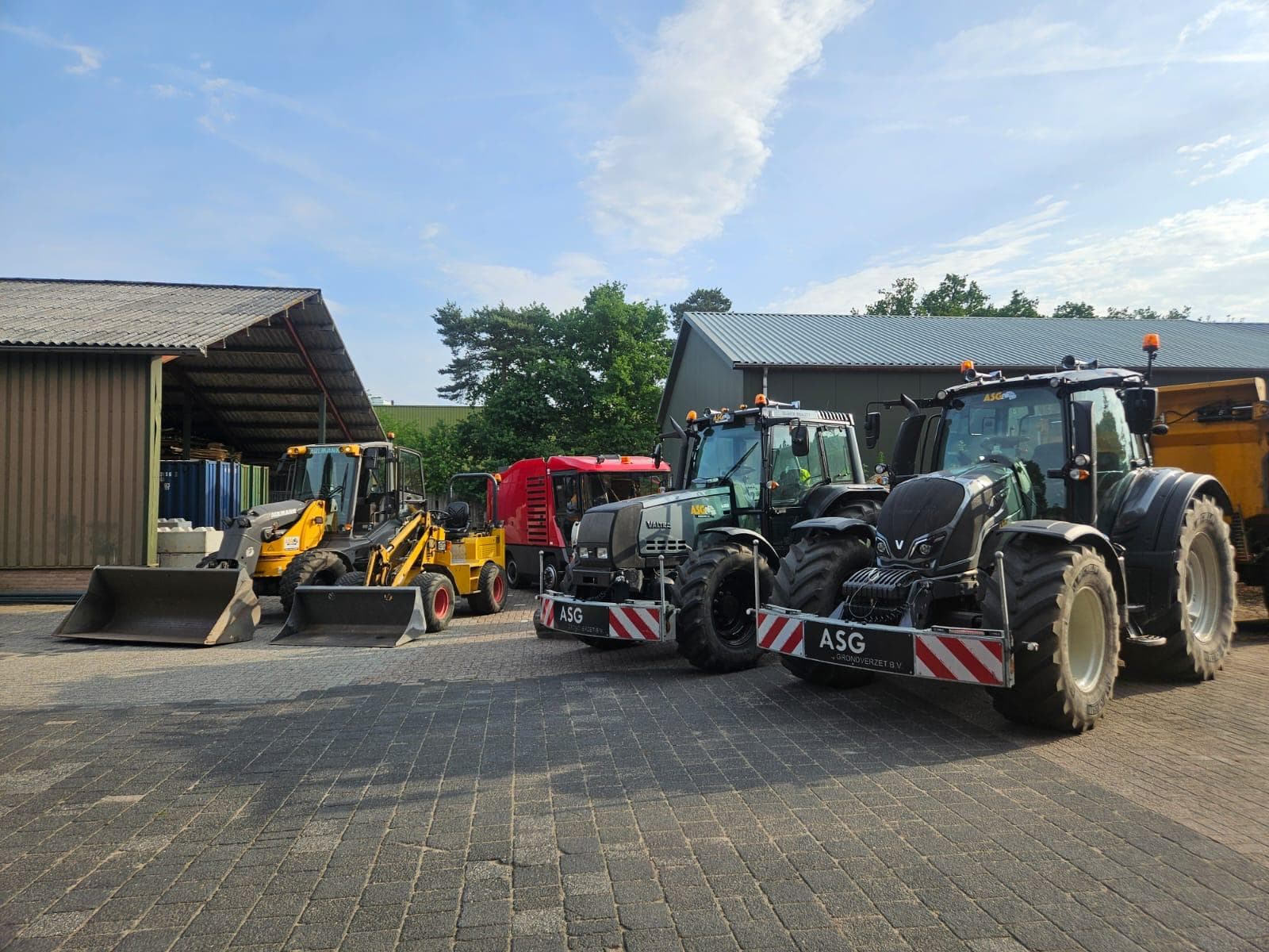 Machinepark van ASG op locatie